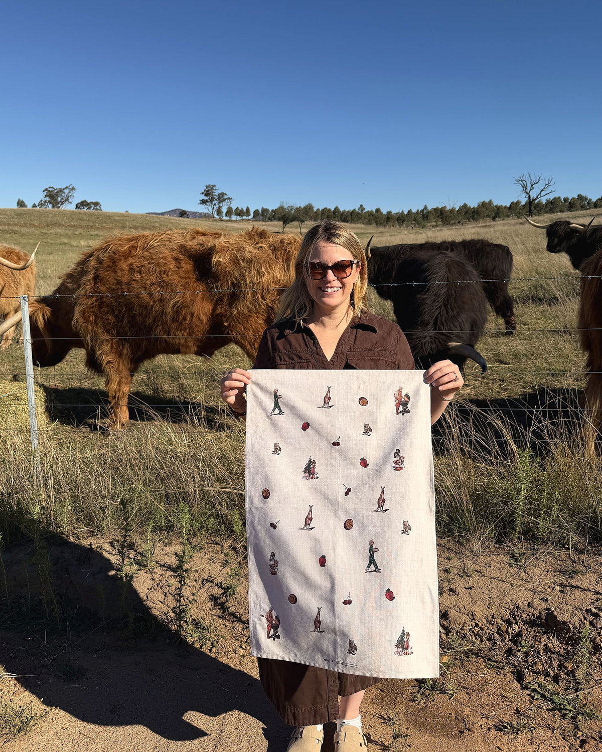 Pre-Order: Aussie Christmas Tea Towel